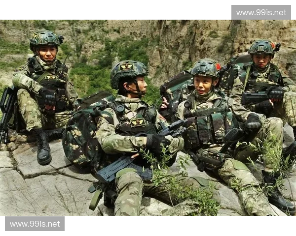 方湛在风暴英雄世界崛起并改写战局的史诗冒险传奇故事壮丽篇章